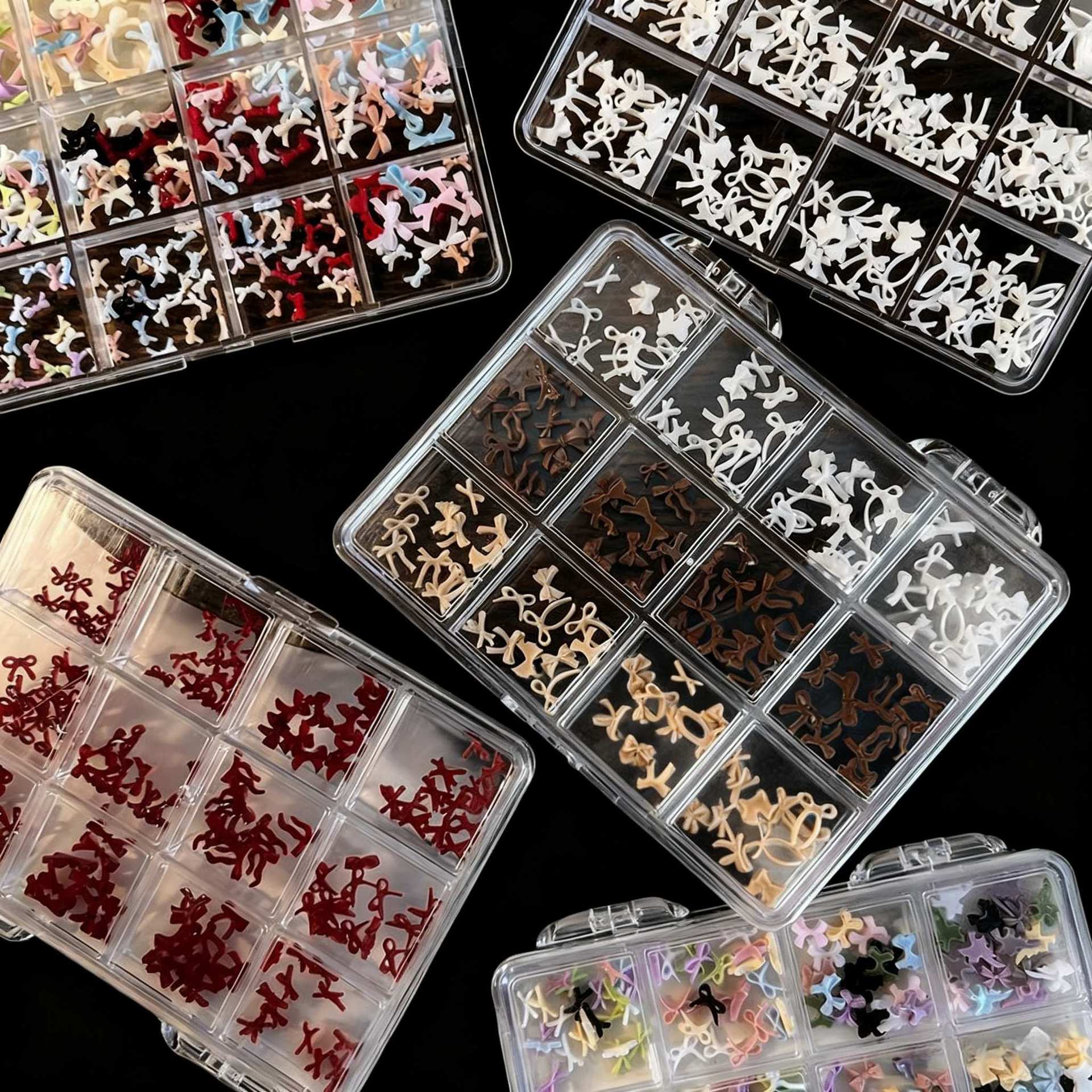 Tech Accessories Box - 1 Box 12 Grids Mixed 3D