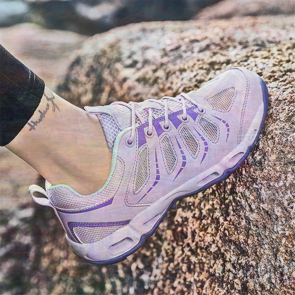 Sumer Round Tip Silver Sneaker - M Tech Accessories 评论和价格