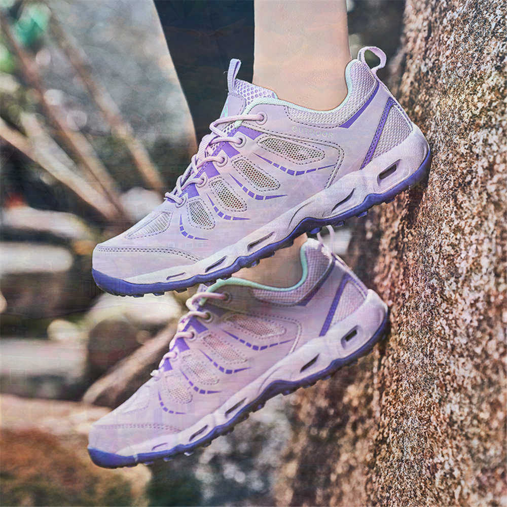Sumer Round Tip Silver Sneaker - M Tech Accessories 评论和价格